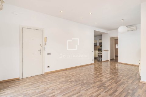 Apartamento de 2 dormitorios en venta en Barcelona, Cataluña, Spain № 6374 - foto 10
