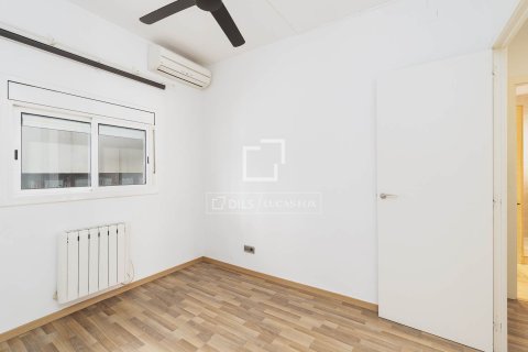 Apartamento de 2 dormitorios en venta en Barcelona, Cataluña, Spain № 6374 - foto 30