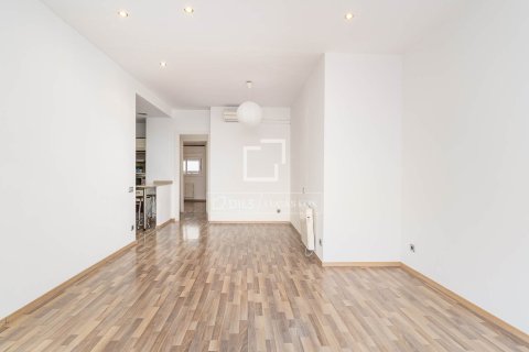 Apartamento de 2 dormitorios en venta en Barcelona, Cataluña, Spain № 6374 - foto 6