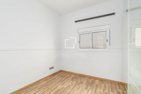 Apartamento de 2 dormitorios en venta en Barcelona, Cataluña, Spain № 6374 - foto 23