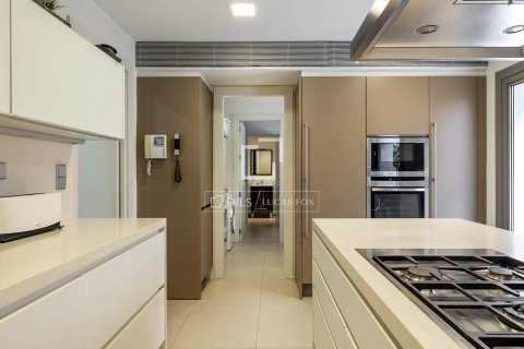Villa de 6 dormitorios en venta en Barcelona, Cataluña, Spain № 6368 - foto 17