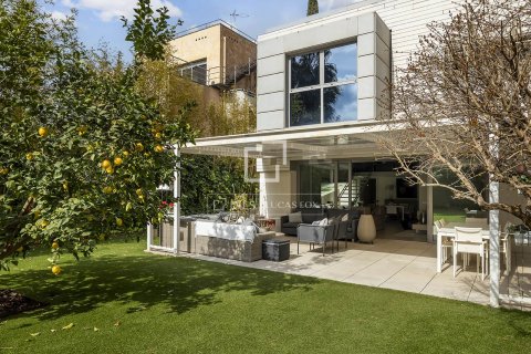 Villa de 6 dormitorios en venta en Barcelona, Cataluña, Spain № 6368