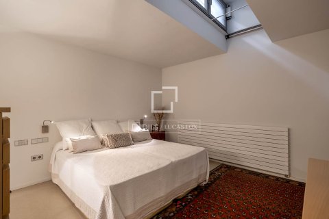 Villa de 6 dormitorios en venta en Barcelona, Cataluña, Spain № 6368 - foto 20