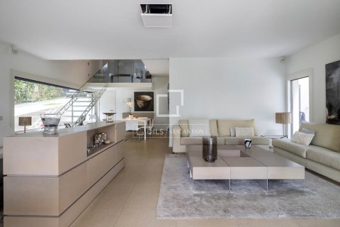 Villa de 6 dormitorios en venta en Barcelona, Cataluña, Spain № 6368 - foto 10