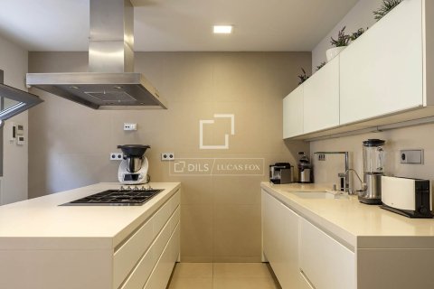 Villa de 6 dormitorios en venta en Barcelona, Cataluña, Spain № 6368 - foto 15