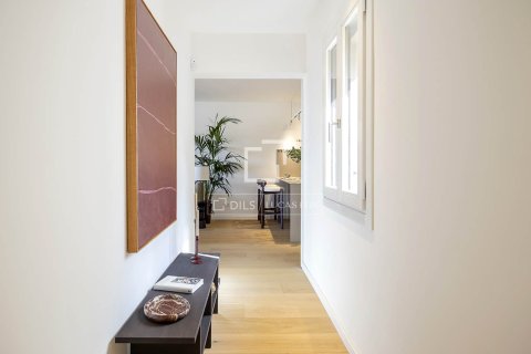 Ático de 2 dormitorios en venta en Barcelona, Cataluña, Spain № 4414 - foto 16
