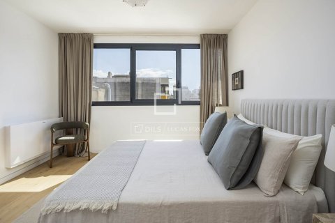 Ático de 2 dormitorios en venta en Barcelona, Cataluña, Spain № 4414 - foto 14