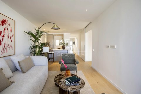 Ático de 2 dormitorios en venta en Barcelona, Cataluña, Spain № 4414 - foto 23