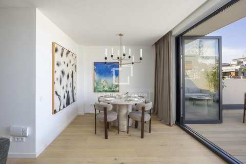 Ático de 2 dormitorios en venta en Barcelona, Cataluña, Spain № 4414 - foto 25