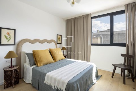 Ático de 2 dormitorios en venta en Barcelona, Cataluña, Spain № 4414 - foto 7