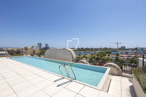 Apartamento de 3 dormitorios en venta en Barcelona, Cataluña, Spain № 4412