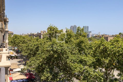 Apartamento de 3 dormitorios en venta en Barcelona, Cataluña, Spain № 4412 - foto 11