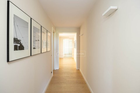 Apartamento de 3 dormitorios en venta en Barcelona, Cataluña, Spain № 4412 - foto 22