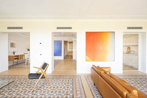 Apartamento de 3 dormitorios en venta en Barcelona, Cataluña, Spain № 4412 - foto 12