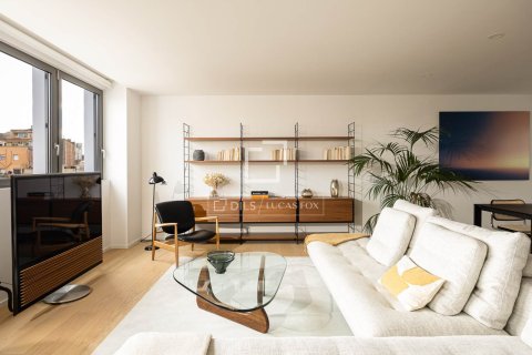 Купить квартиру в Барселона, Испания с 4 спальни, 185м², № 4415 - фото 3