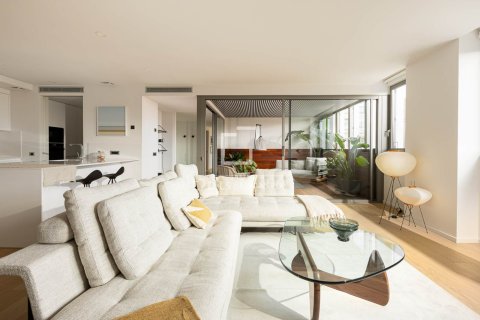 Купить квартиру в Барселона, Испания с 4 спальни, 185м², № 4415 - фото 5