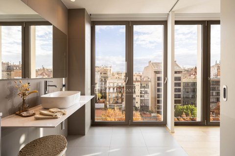 Купить квартиру в Барселона, Испания с 4 спальни, 185м², № 4415 - фото 28