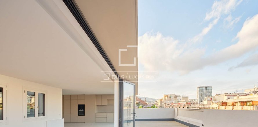 3 bedrooms penthouse for sale in Barcelona, Catalonia, Spain № 4413