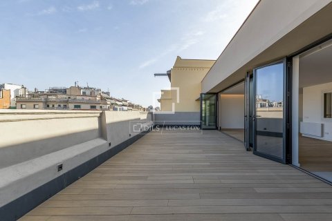 3 bedrooms penthouse for sale in Barcelona, Catalonia, Spain № 4413 - photo 13