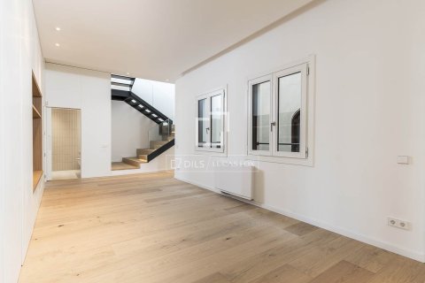3 bedrooms penthouse for sale in Barcelona, Catalonia, Spain № 4413 - photo 17
