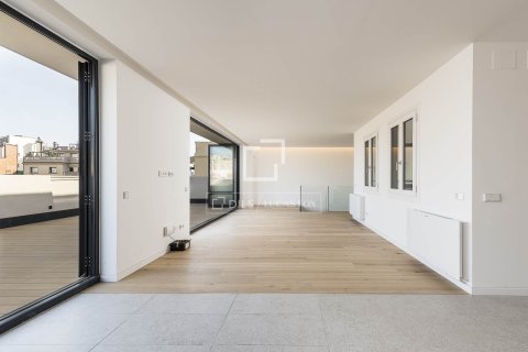 3 bedrooms penthouse for sale in Barcelona, Catalonia, Spain № 4413 - photo 4