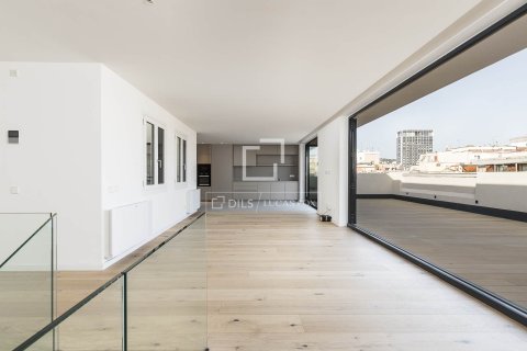 3 bedrooms penthouse for sale in Barcelona, Catalonia, Spain № 4413 - photo 2