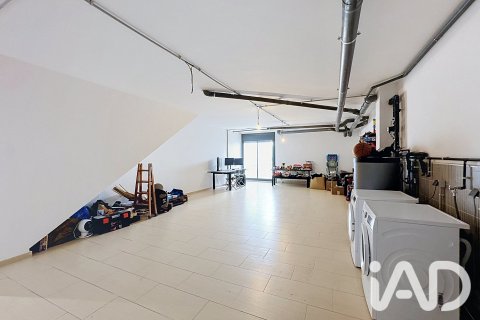 Casa adosada de 3 dormitorios en venta en Vilafranca Del Penedes, Barcelona, Cataluña, Spain № 8455 - foto 27
