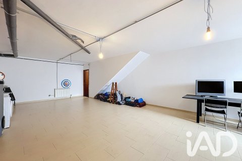 Casa adosada de 3 dormitorios en venta en Vilafranca Del Penedes, Barcelona, Cataluña, Spain № 8455 - foto 26