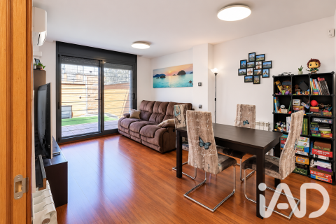 Casa adosada de 3 dormitorios en venta en Vilafranca Del Penedes, Barcelona, Cataluña, Spain № 8455 - foto 2