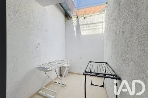 Casa adosada de 3 dormitorios en venta en Vilafranca Del Penedes, Barcelona, Cataluña, Spain № 8455 - foto 30