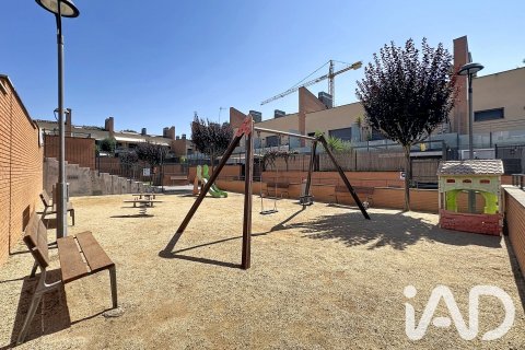 Casa adosada de 3 dormitorios en venta en Vilafranca Del Penedes, Barcelona, Cataluña, Spain № 8455 - foto 22