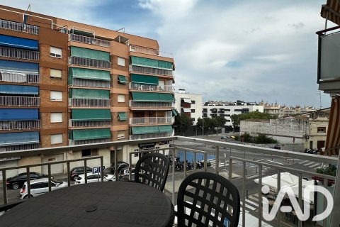 Apartamento de 3 dormitorios en venta en Vilanova i la Geltrú, Barcelona, Cataluña, Spain № 8458