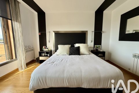 Сasa de 5 dormitorios en alquiler en Sant Vicenc De Montalt, Barcelona, Cataluña, Spain № 8460 - foto 18
