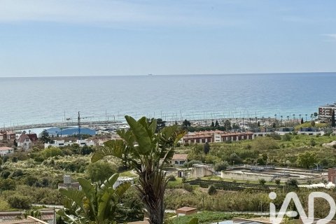 Сasa de 5 dormitorios en alquiler en Sant Vicenc De Montalt, Barcelona, Cataluña, Spain № 8460 - foto 2