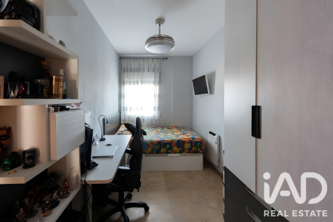 Dúplex de 3 dormitorios en venta en Cornellà de Llobregat, Barcelona, Cataluña, Spain № 8459 - foto 21