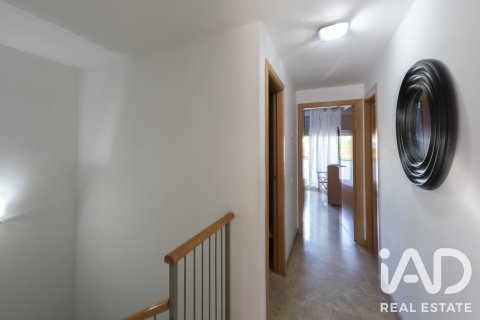 Dúplex de 3 dormitorios en venta en Cornellà de Llobregat, Barcelona, Cataluña, Spain № 8459 - foto 20