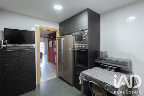 Dúplex de 3 dormitorios en venta en Cornellà de Llobregat, Barcelona, Cataluña, Spain № 8459 - foto 11