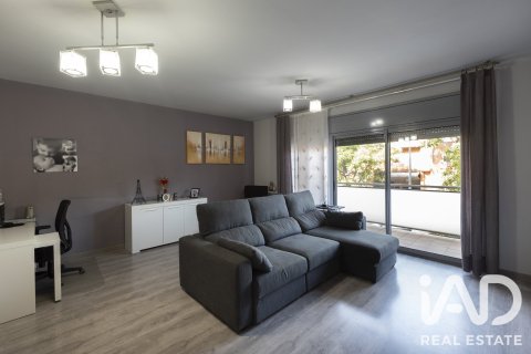 Dúplex de 3 dormitorios en venta en Cornellà de Llobregat, Barcelona, Cataluña, Spain № 8459