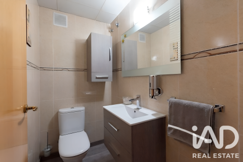 Dúplex de 3 dormitorios en venta en Cornellà de Llobregat, Barcelona, Cataluña, Spain № 8459 - foto 7