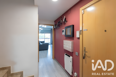 Dúplex de 3 dormitorios en venta en Cornellà de Llobregat, Barcelona, Cataluña, Spain № 8459 - foto 8
