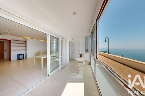 Apartamento de 3 dormitorios en venta en Sant Pol de Mar, Barcelona, Cataluña, Spain № 8457 - foto 3