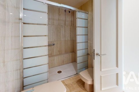 Apartamento de 3 dormitorios en venta en Sant Pol de Mar, Barcelona, Cataluña, Spain № 8457 - foto 17
