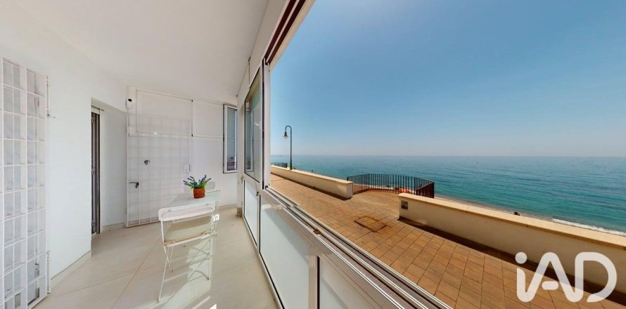 Apartamento de 3 dormitorios en venta en Sant Pol de Mar, Barcelona, Cataluña, Spain № 8457