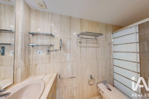 Apartamento de 3 dormitorios en venta en Sant Pol de Mar, Barcelona, Cataluña, Spain № 8457 - foto 21