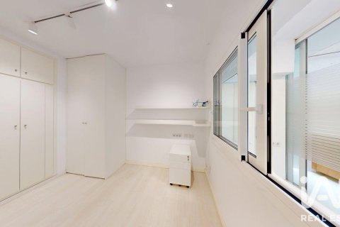 Apartamento de 3 dormitorios en venta en Sant Pol de Mar, Barcelona, Cataluña, Spain № 8457 - foto 27