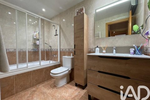 4 bedrooms apartment for sale in Vilanova i la Geltru, Barcelona, Catalonia, Spain № 8454 - photo 9
