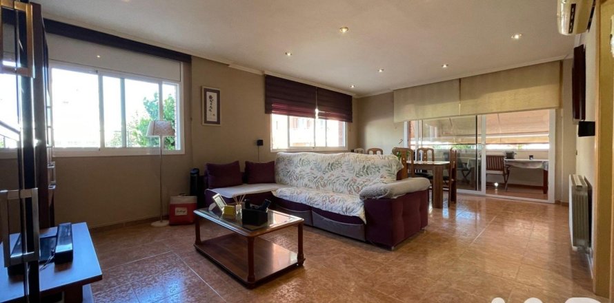 4 bedrooms apartment for sale in Vilanova i la Geltru, Barcelona, Catalonia, Spain № 8454