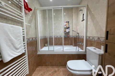 4 bedrooms apartment for sale in Vilanova i la Geltru, Barcelona, Catalonia, Spain № 8454 - photo 11