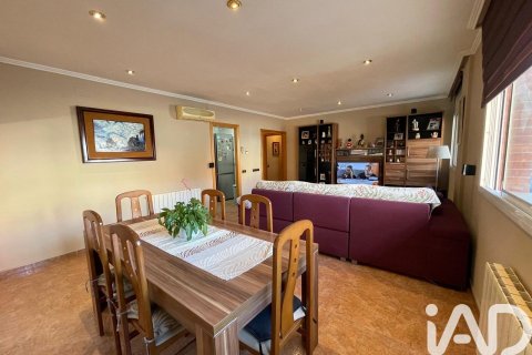 4 bedrooms apartment for sale in Vilanova i la Geltru, Barcelona, Catalonia, Spain № 8454 - photo 14