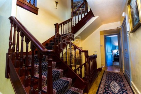 Casa adosada de 6 dormitorios en venta en Gavà, Barcelona, Cataluña, Spain № 1007 - foto 26